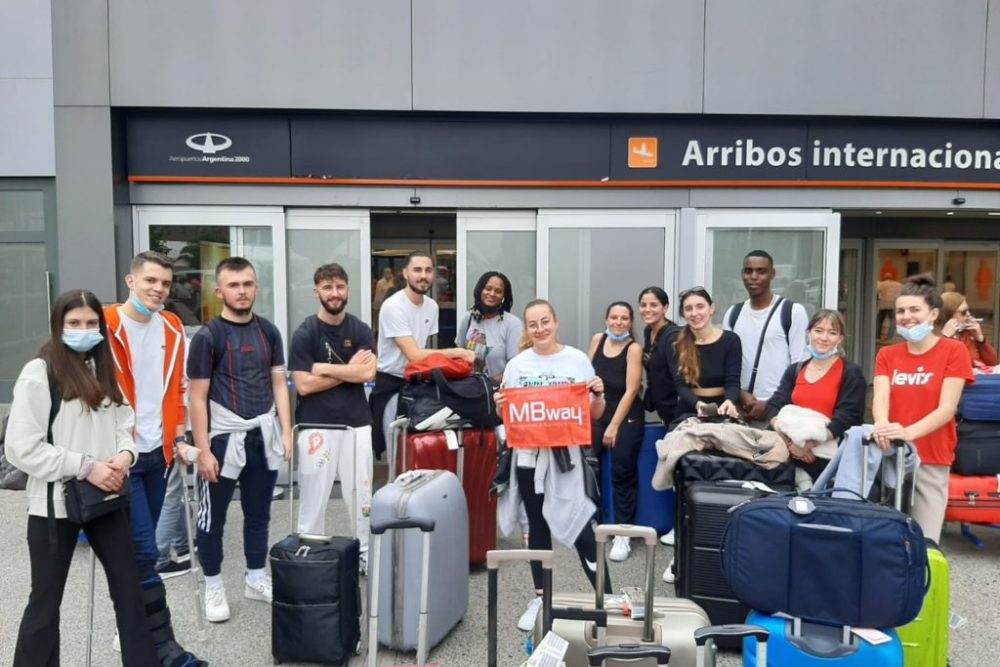 Studients of a French University at the airport

Alzea
Internship abroad
Internship in France
Hospitality and Culinary Art
Restaurant, cooking, cook, chef, hotel
International mobility